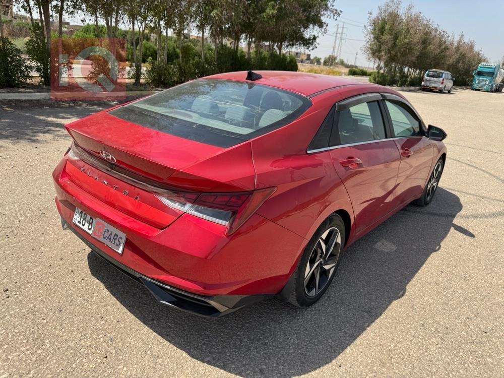 هیوندای ئەلەنترا